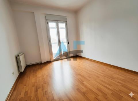 VENTA PISO con ascensor y garaje para entrar a vivir en Rúa Rampa de Sas, VENTA PISO con ascensor y garaje para entrar a vivir en Rúa Rampa de Sas,